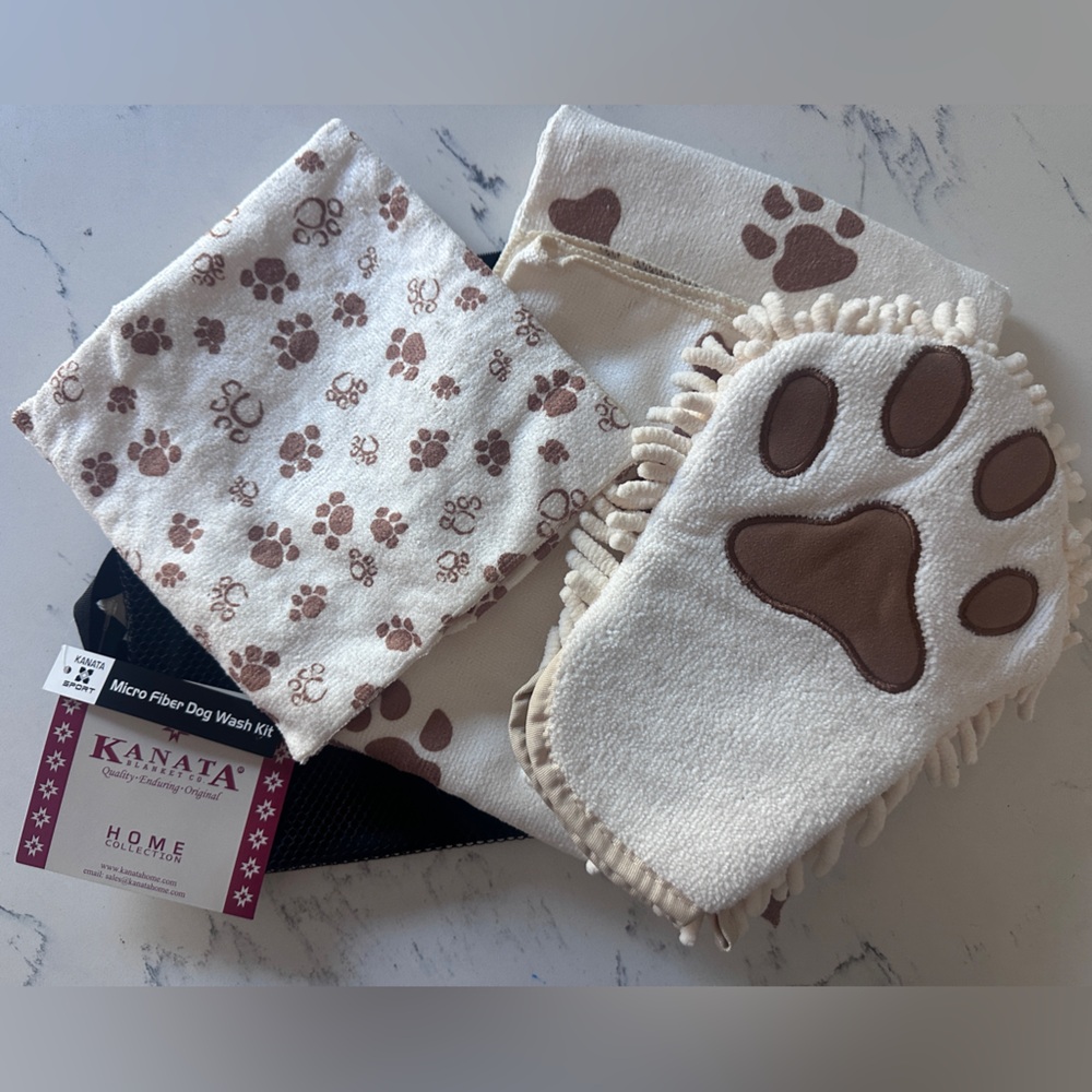 NWT Kanata Home Collection Microfiber Dog Wash Kit